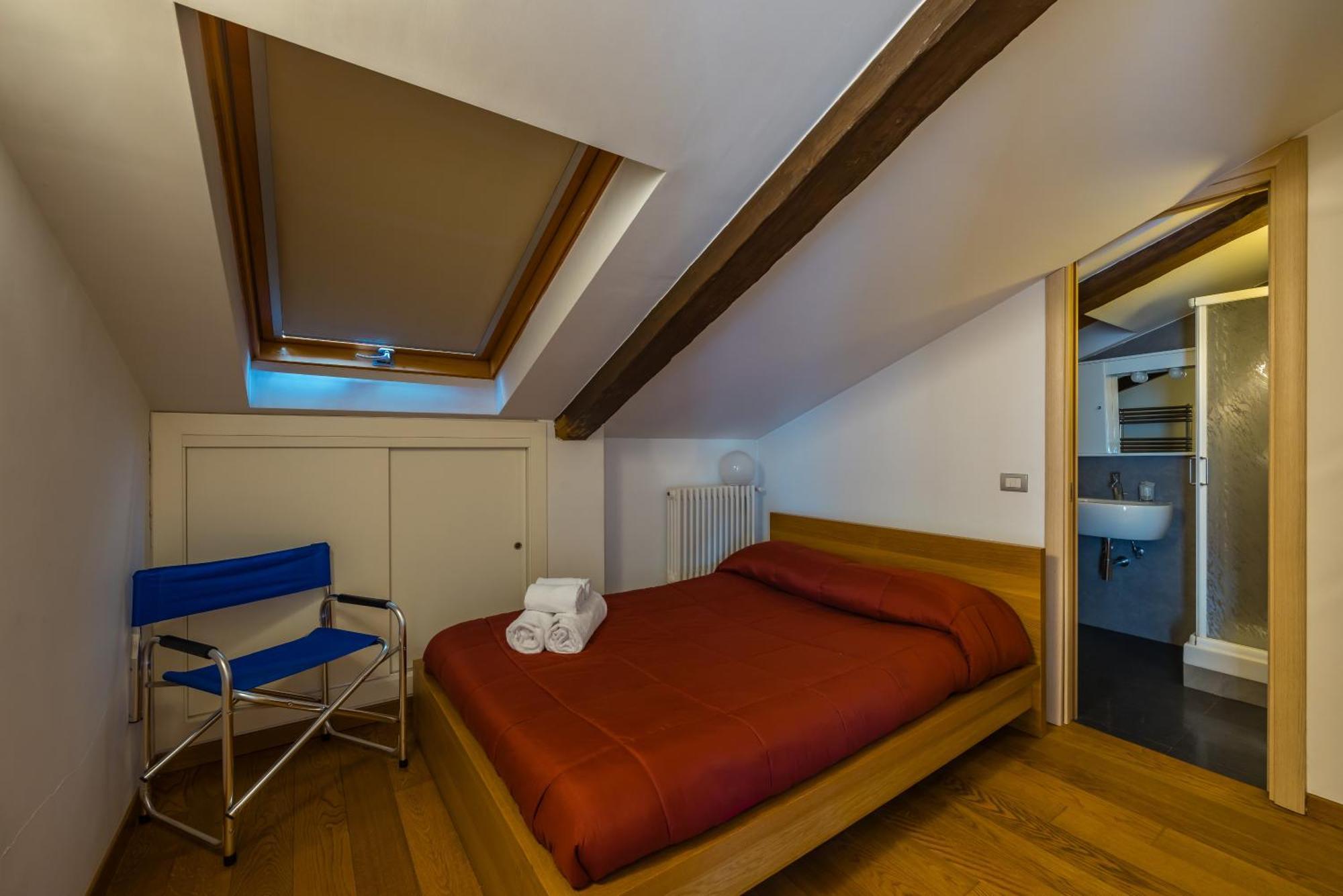 Apartment Duomo Grand Family Loft Neapel